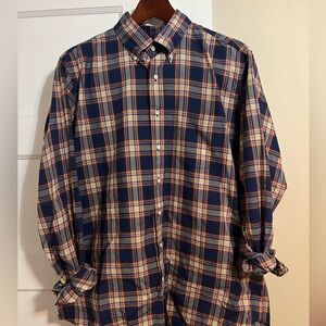 Men’s Standard fit Sid Mashburn sport shirt button down.
